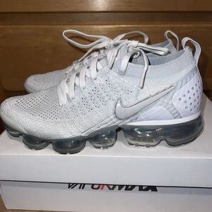 Size 7.5 - Nike Air VaporMax Flyknit 2 Pure Platinum 2018 OG BOX 942842 105